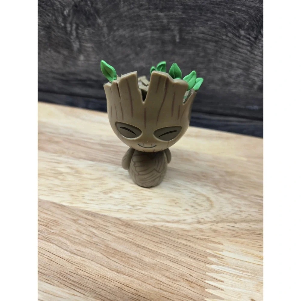 Marvel Guardians of the Galaxy Groot Mini Figure Vinyl Collectible Brown Green